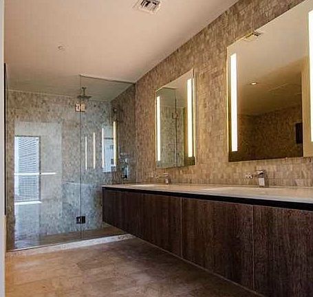 5th image of 68 SE 6th St APT 2417