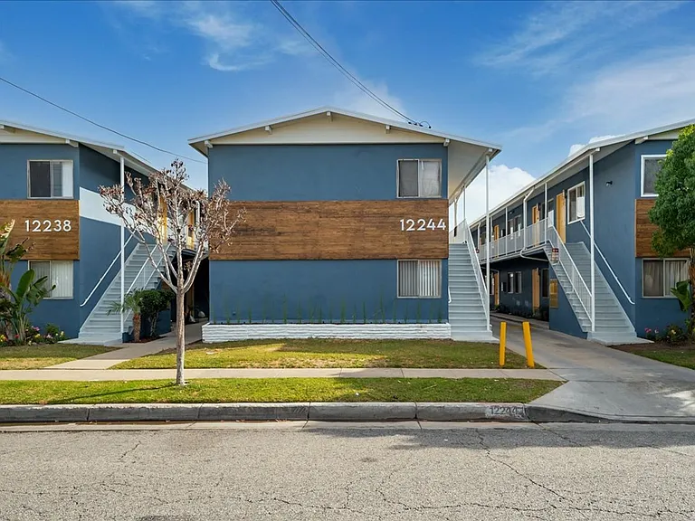 12238 Grevillea Ave #B — Photo 12