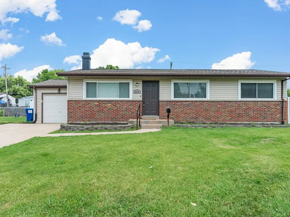 615 Loyola Dr, Florissant, MO 63031