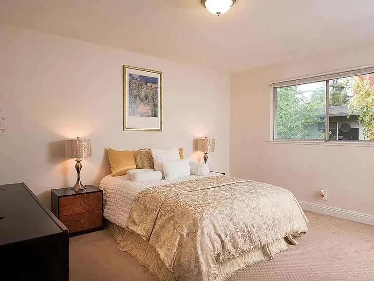 2047 Montecito Ave #13 — Photo 23