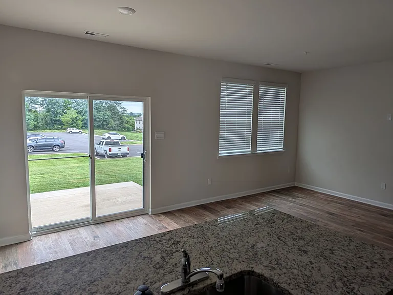 335 Locust Run Dr — Photo 9