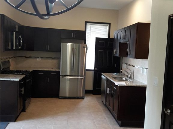 2nd image of 440 E 49th St Unit 1