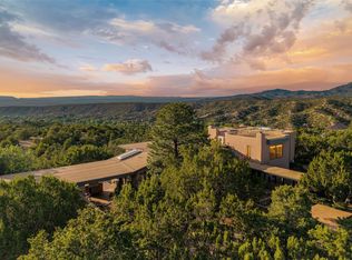 54 Paseo Encantado NE, Santa Fe, NM 87506