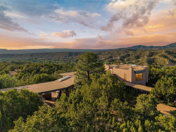 54 Paseo Encantado NE, Santa Fe, NM 87506