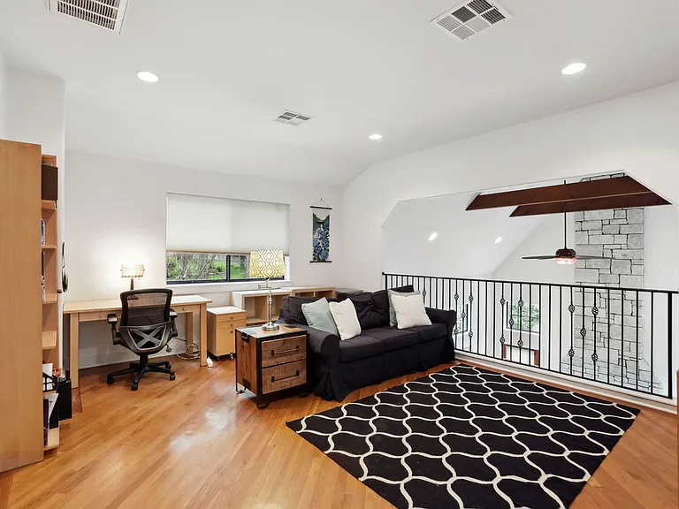 2309 Kinney Rd — Photo 16