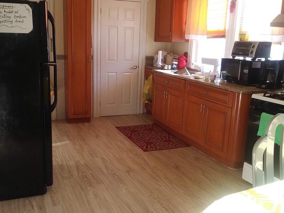1st image of 44 Wilson Pl #2