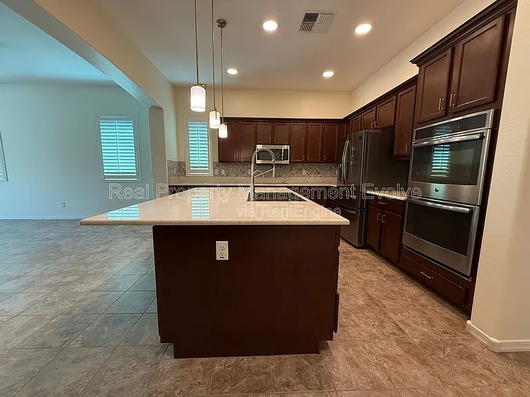 20508 W Carlton Mnr — Photo 6