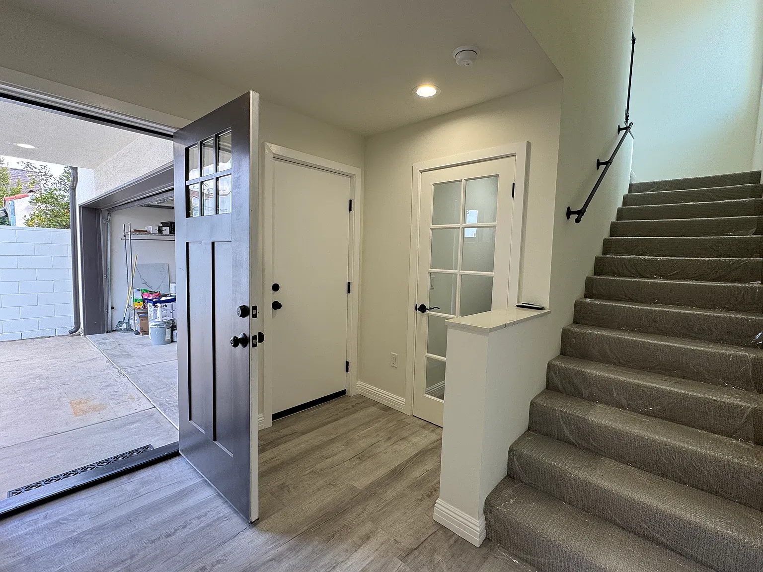 Studio, 626 sqft, $2,295 — Photo 4