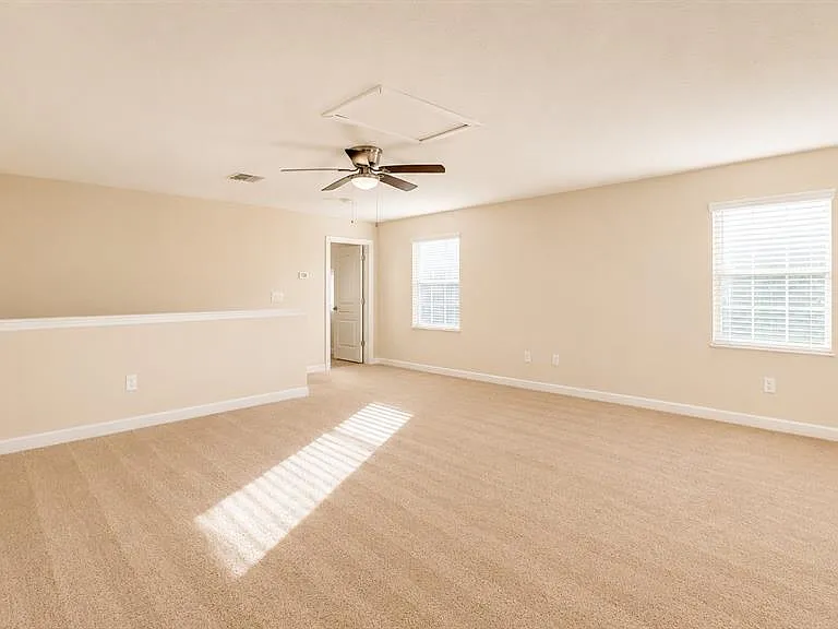 5230 Cortland Dr — Photo 37