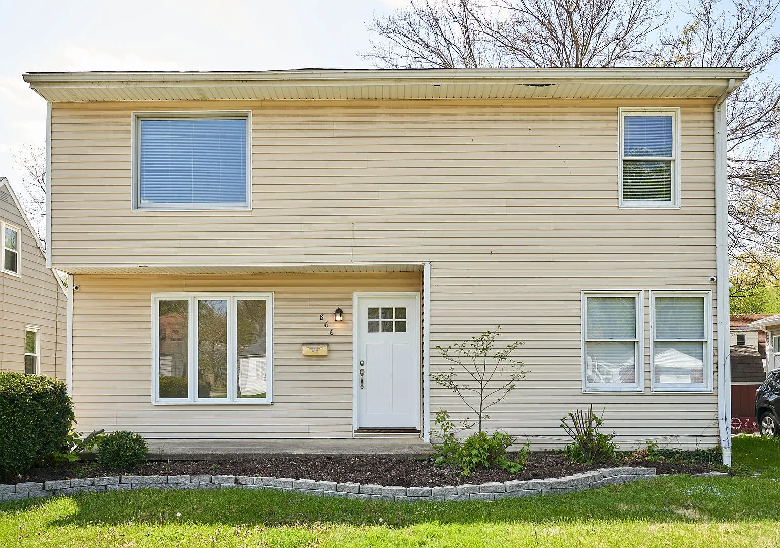 Renovated 5 Bedroom 2.5 Bath home — Photo 1