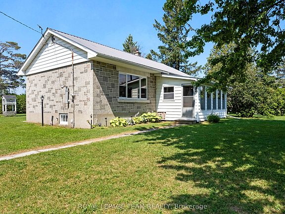 3rd image of 396 Townline Rd