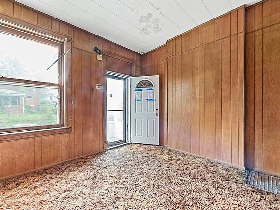 5th image of 878 Canaan Ave