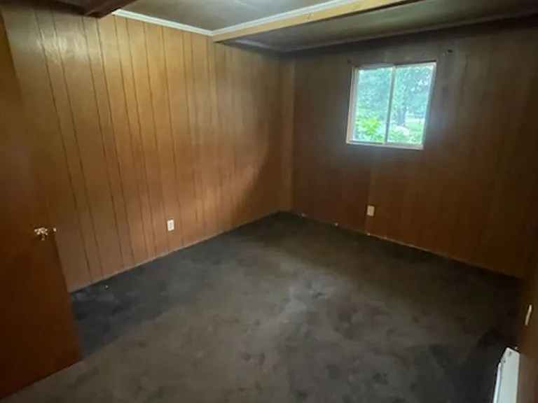 504 Lake Dr — Photo 7