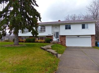 7940 Lake Shore Blvd, Mentor On The Lake, OH 44060