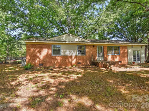 2513 Carroll St, Monroe, NC 28110