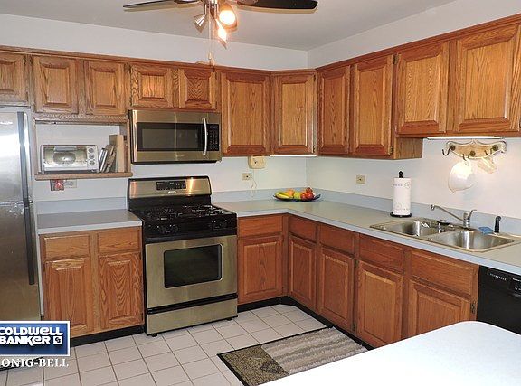 3rd image of 217 Manor Dr #217