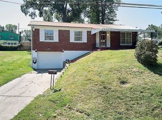 132 James St, Saint Albans, WV 25177