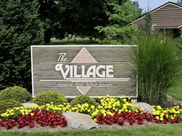 2621 Pittsfield Blvd, Ann Arbor, MI 48104