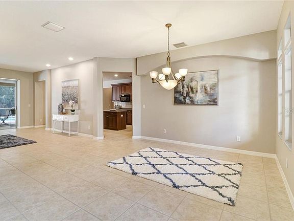 3rd image of 2600 Brookforest Dr