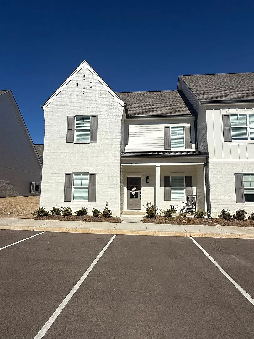 610 Cottage Grove Circle, Oxford, MS 38655 — Photo 1