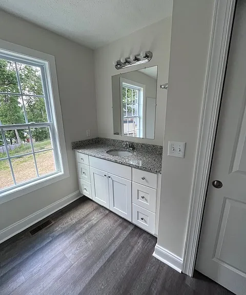 340 Gatewood St — Photo 7