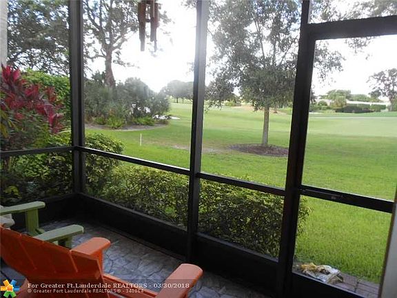 4th image of 9001 Jacaranda Ln APT 101