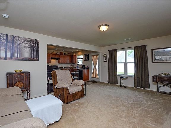 5th image of 4079 Village Park Ct