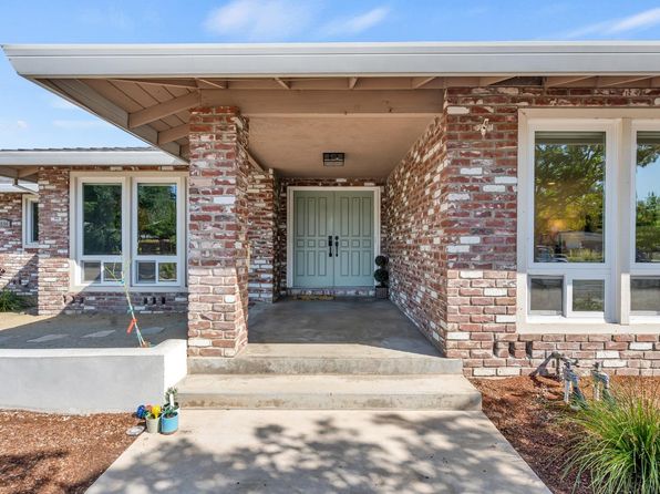 4644 American River Dr, Sacramento, CA 95864