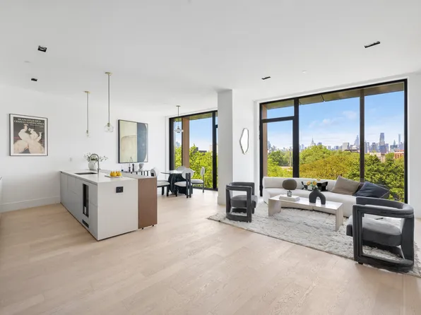 28 Herbert Street image 1 of 11