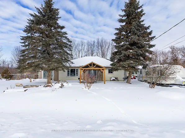 469 Absalom Rd, Loyalist, ON K0H 1G0