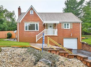 2412 Poinsettia Dr, White Oak, PA 15131