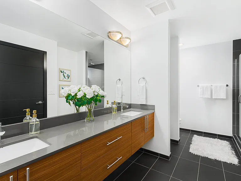2608 S Judkins St — Photo 21