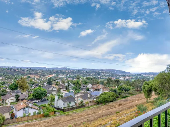 3129 Calle Viento, Carlsbad, CA 92009