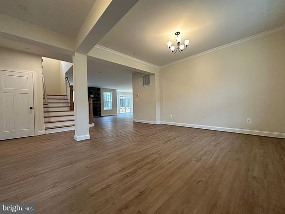 4th image of 42625 Richly Ln