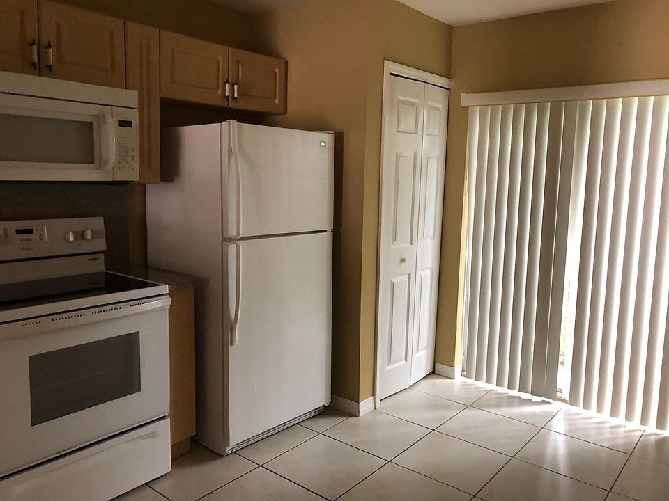 1st image of 1260 SE 31st Ct APT 103