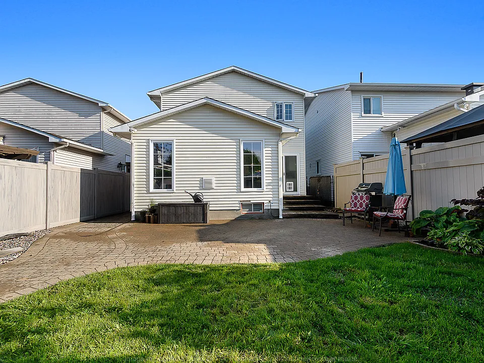 6417 Glen Knolls Dr