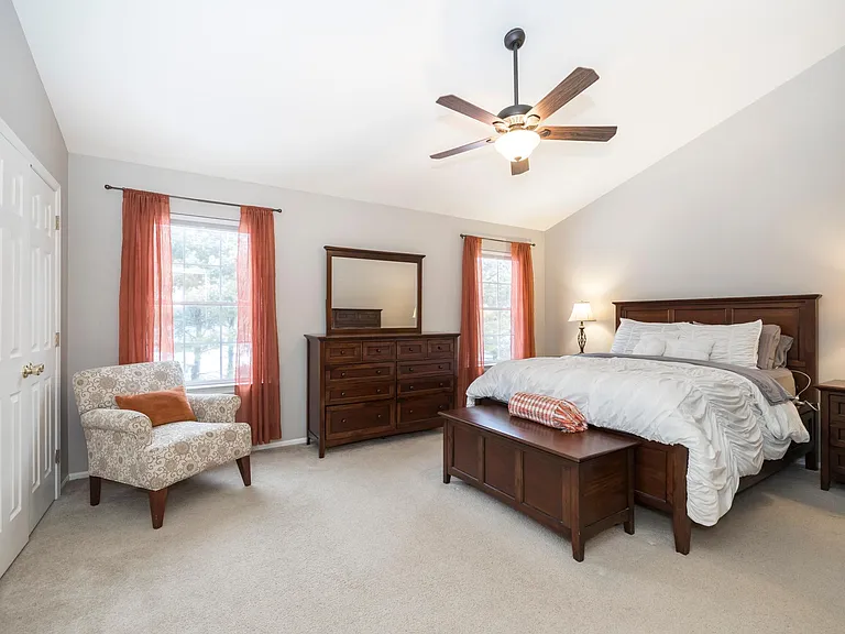 8165 Heritage Dr — Photo 20