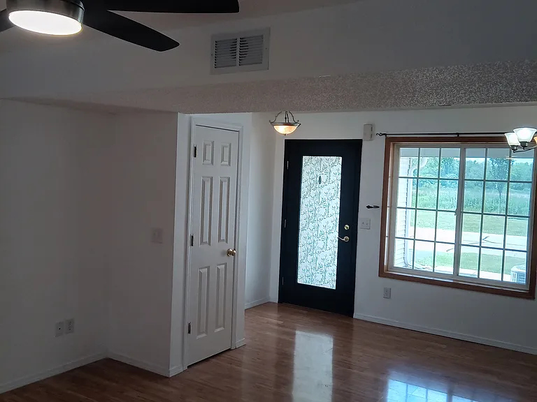 943 Serenity Cir — Photo 10