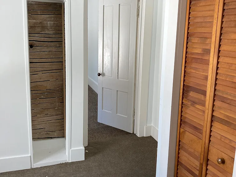 Middle Bedroom