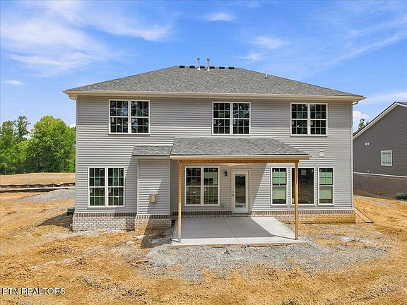 3rd image of 1418 Crescent Oaks Ln