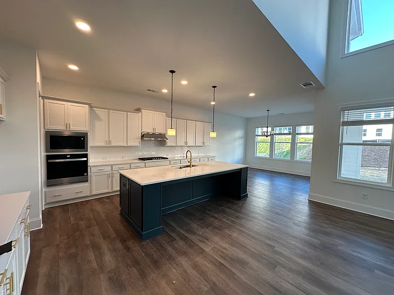 375 Tillman Pass — Photo 5