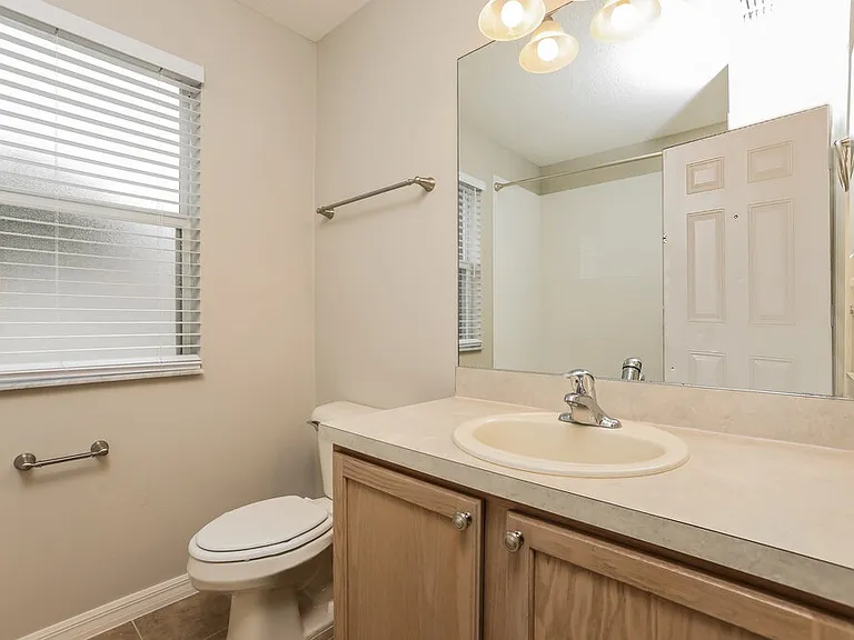 233 Bluff Pass Dr — Photo 15