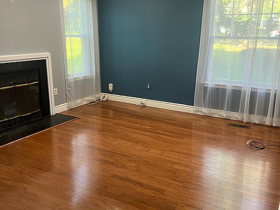 5th image of 131 Bonney Ct
