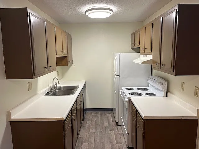 Legacy Village Apartments — Photo 25
