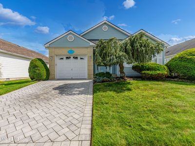 10 Cardigan Drive, Toms River, NJ, 08757