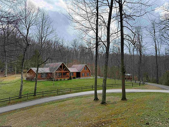 4th image of 250 Timber Ridge Dr