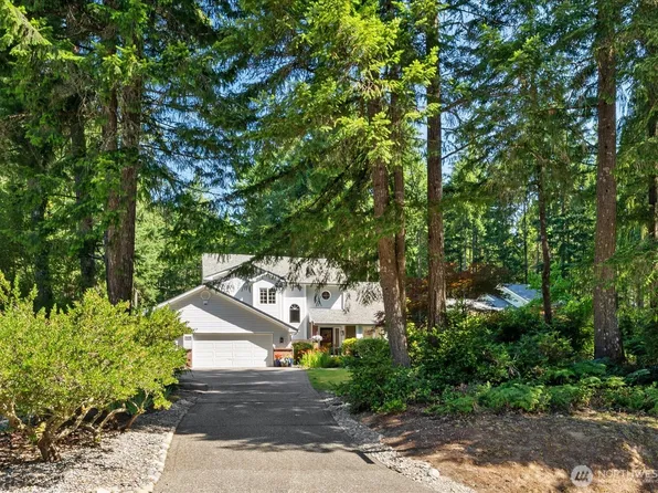 8925 Pebble Place SE, Port Orchard, WA 98367