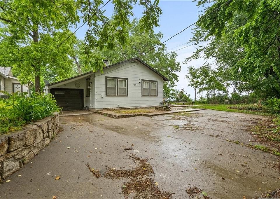 1427 Glenn Ave, Kansas City, KS 66102 Zillow