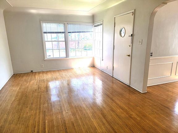 4th image of 3831 Midway Ave