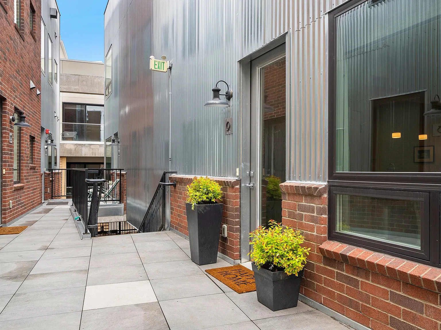 2 bed, 1135 sqft, $3,600 — Photo 4